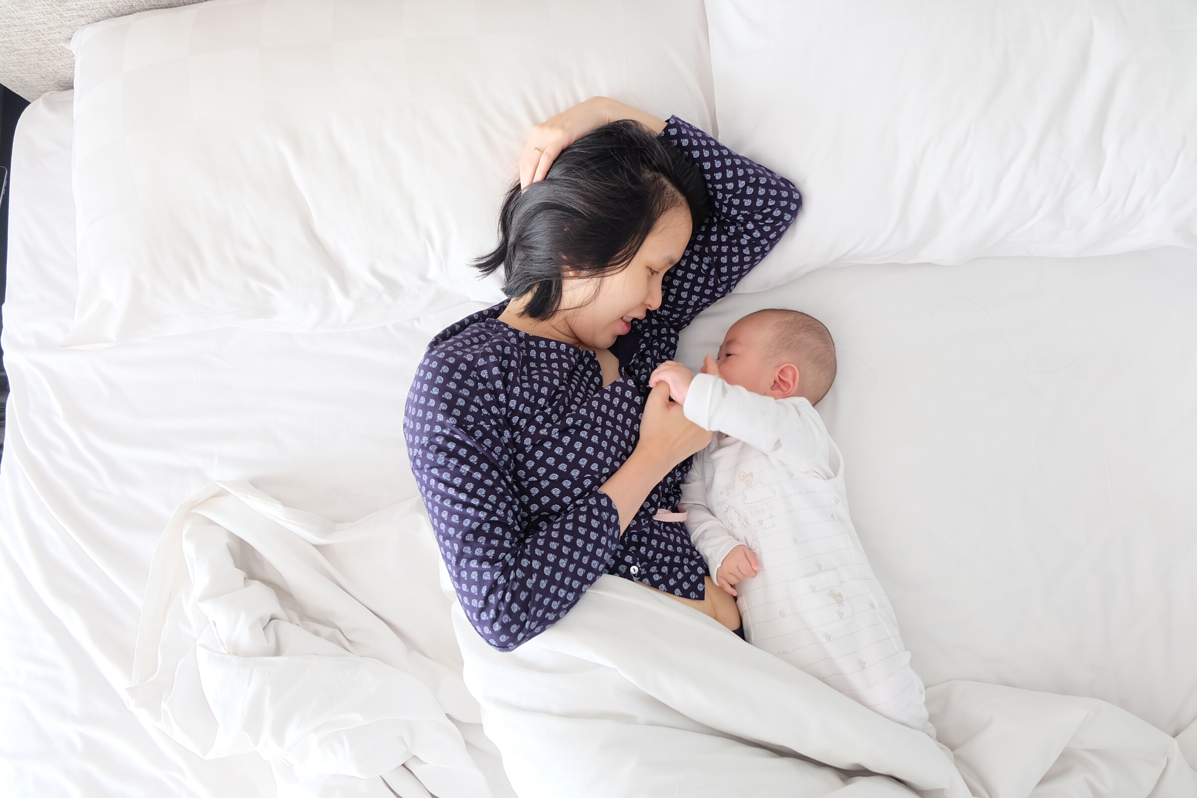 A Quick Birth Control Guide for Breastfeeding Moms